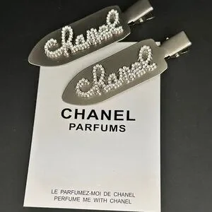 CHANEL | Accessories | Chanel Beauty La Collection Hair Clip  display picture 2